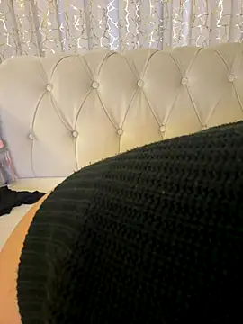 asikiz7771 online show from 10.18.25