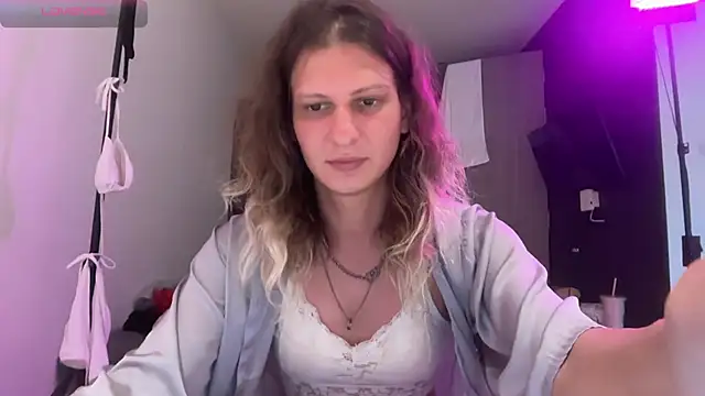 Alice Pinkhead online show from 02.02.26