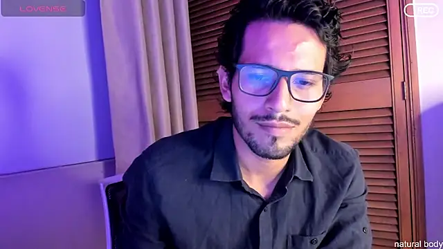 Snapshot of Nicholasrodrii chatting on 10.10.25 Nicholasrodrii online show from 10.10.25