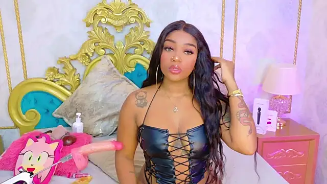 Snapshot of SalomeRestrepo chatting on 04.02.26 SalomeRestrepo online show from 04.02.26