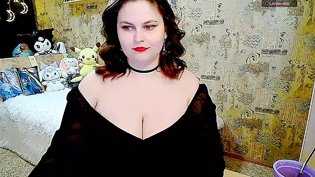 WhisperInTheDarkk online show from 02.05.25