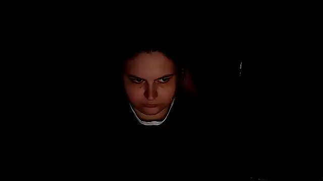 WhisperInTheDarkk online show from 06.04.26