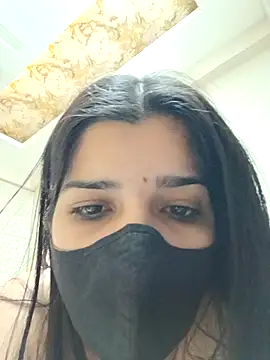 aaliya bhattt online show from 02.20.25