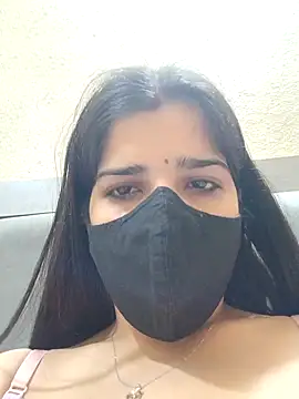 aaliya bhattt online show from 03.02.25