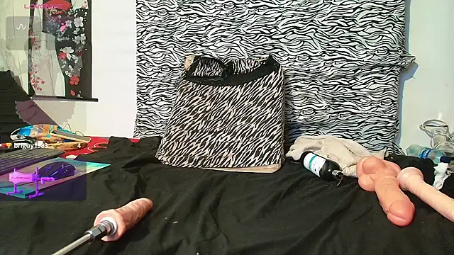 Snapshot of perla_mature chatting on 02.28.25 perla mature online show from 02.28.25