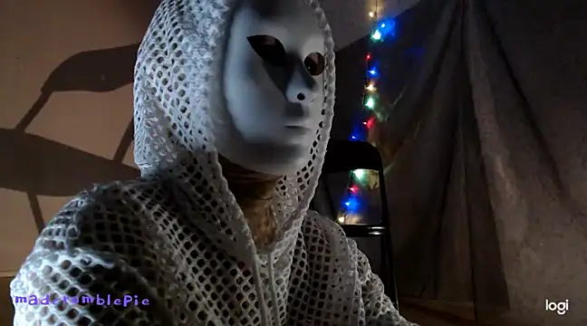 madcrumblepie online show from 12.31.24