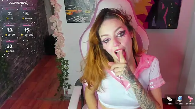 katt  black   online show from 10.15.25