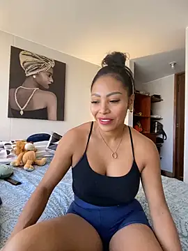 Snapshot of CindyWilliams_ chatting on 11.27.25 CindyWilliams online show from 11.27.25