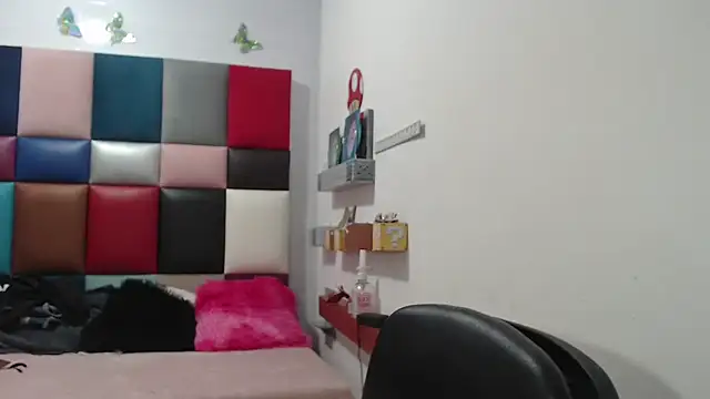 lily jamesx online show from 01.22.25