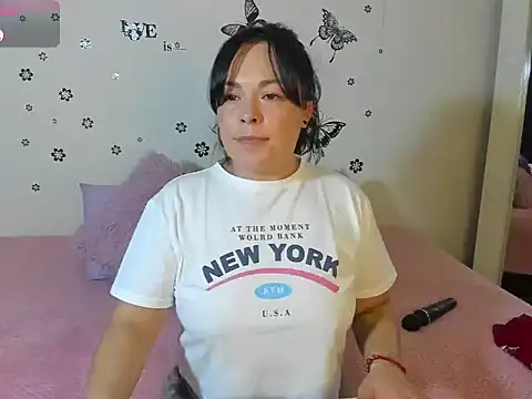 MIA BIANCCO online show from 01.27.25