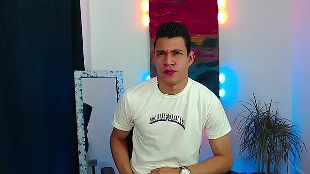 Snapshot of dirtyboy_23 chatting on 03.18.25 dirtyboy 23 online show from 03.18.25