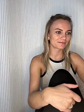 Milla  one online show from 10.02.25