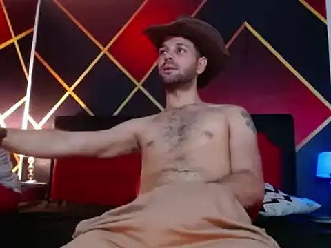 Snapshot of CindyandCarlo chatting on 02.02.25 CindyandCarlo online show from 02.02.25