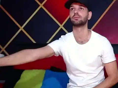 Snapshot of CindyandCarlo chatting on 03.03.25 CindyandCarlo online show from 03.03.25