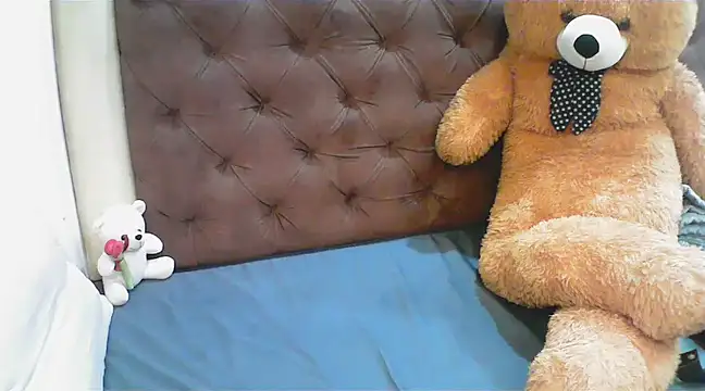 Snapshot of Cute_Sanna chatting on 03.20.25 Cute Sanna online show from 03.20.25