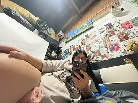 Snapshot of dafne19_ chatting on 06.29.26 dafne19 online show from 06.29.26