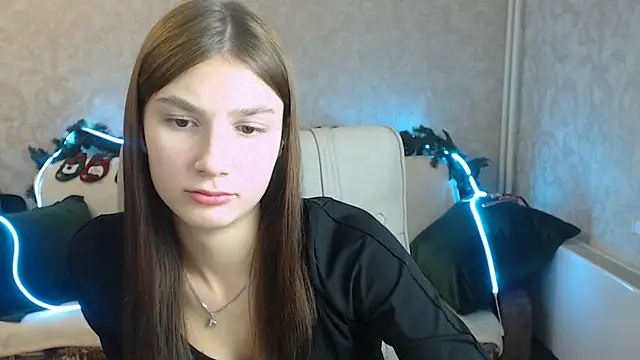 AnaHoney online show from 12.10.24