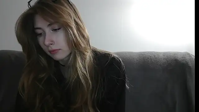 ErikaShyy online show from 12.24.24