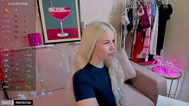 Snapshot of Tasty_booty chatting on 09.18.25 Tasty booty online show from 09.18.25