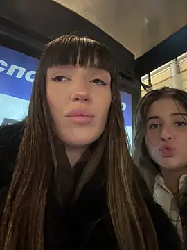 Snapshot of Sophie_Avory chatting on 12.16.25 Sophie Avory online show from 12.16.25