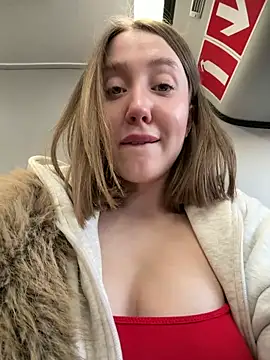 Snapshot of Sophie_Avory chatting on 04.11.26 Sophie Avory online show from 04.11.26