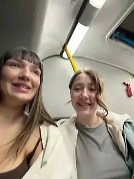 Snapshot of Sophie_Avory chatting on 04.16.26 Sophie Avory online show from 04.16.26