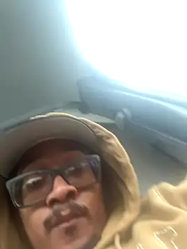 Snapshot of demonpt3 chatting on 11.21.25 demonpt3 online show from 11.21.25