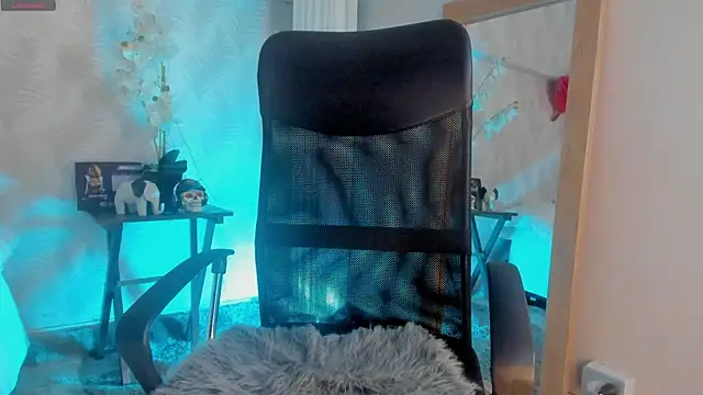 Snapshot of CyntiaAdams chatting on 02.16.25 CyntiaAdams online show from 02.16.25