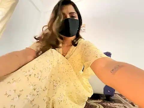 Snapshot of MaYaa__11 chatting on 12.05.24 MaYaa 11 online show from 12.05.24