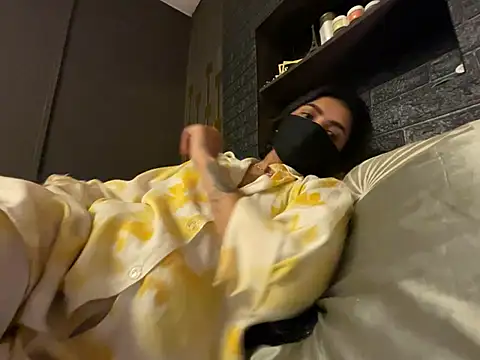 Snapshot of MaYaa__11 chatting on 02.21.25 MaYaa 11 online show from 02.21.25