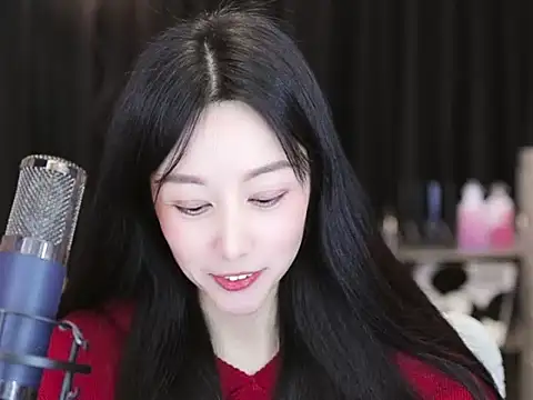 Nuyoah-77 online show from 01.10.25