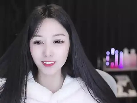 Nuyoah-77 online show from 02.08.26