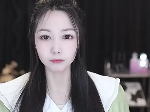 Nuyoah-77 online show from 03.10.26