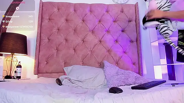 LadyAvalon online show from 01.30.25