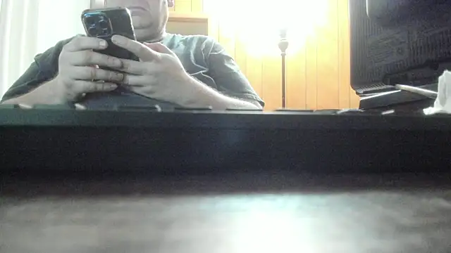 Snapshot of treatbobnicer chatting on 02.19.26 treatbobnicer online show from 02.19.26