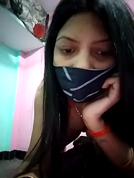 Snapshot of Hotty-Divya chatting on 03.26.26 Hotty-Divya online show from 03.26.26