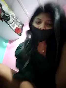 Snapshot of Hotty-Divya chatting on 04.09.26 Hotty-Divya online show from 04.09.26
