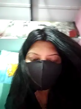Snapshot of Hotty-Divya chatting on 04.20.26 Hotty-Divya online show from 04.20.26