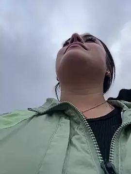 Snapshot of Lesly_10- chatting on 02.15.26 Lesly 10- online show from 02.15.26