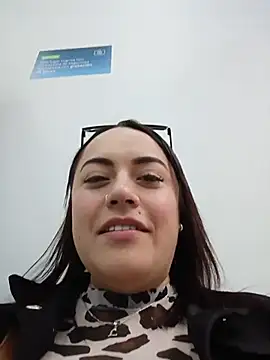 Lesly 10- online show from 06.02.26