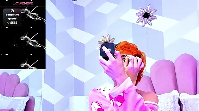 KylieMonnett online show from 02.05.25