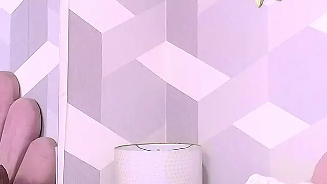 KylieMonnett online show from 10.05.25