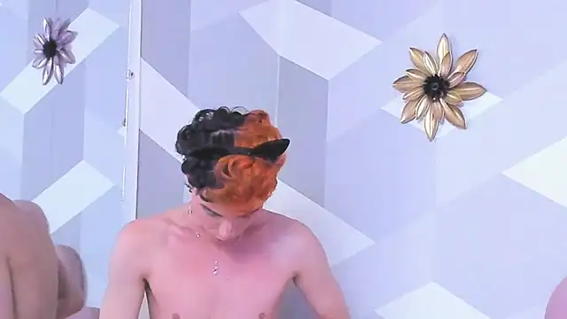 KylieMonnett online show from 04.16.26