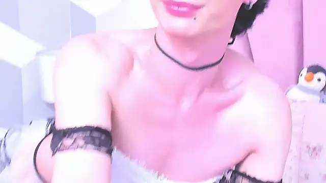 Snapshot of KylieMonnett chatting on 05.09.26 KylieMonnett online show from 05.09.26