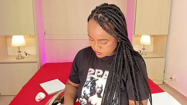 EmilyyStuart online show from 10.19.25