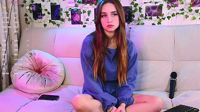 Snapshot of Alice_loft chatting on 03.07.25 Alice loft online show from 03.07.25