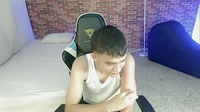 zacariasss  online show from 09.11.25