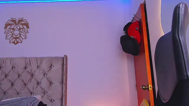 Andrew wolf7 online show from 02.20.26