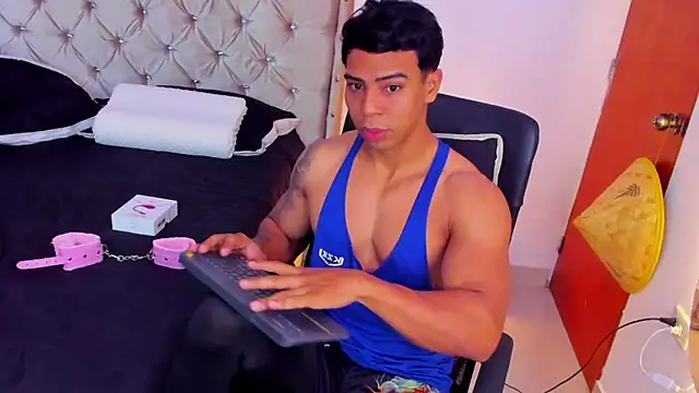 Andrew wolf7 online show from 03.04.26