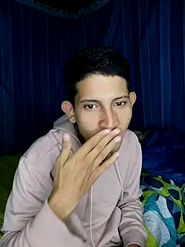 Valentinacuc online show from 10.15.25